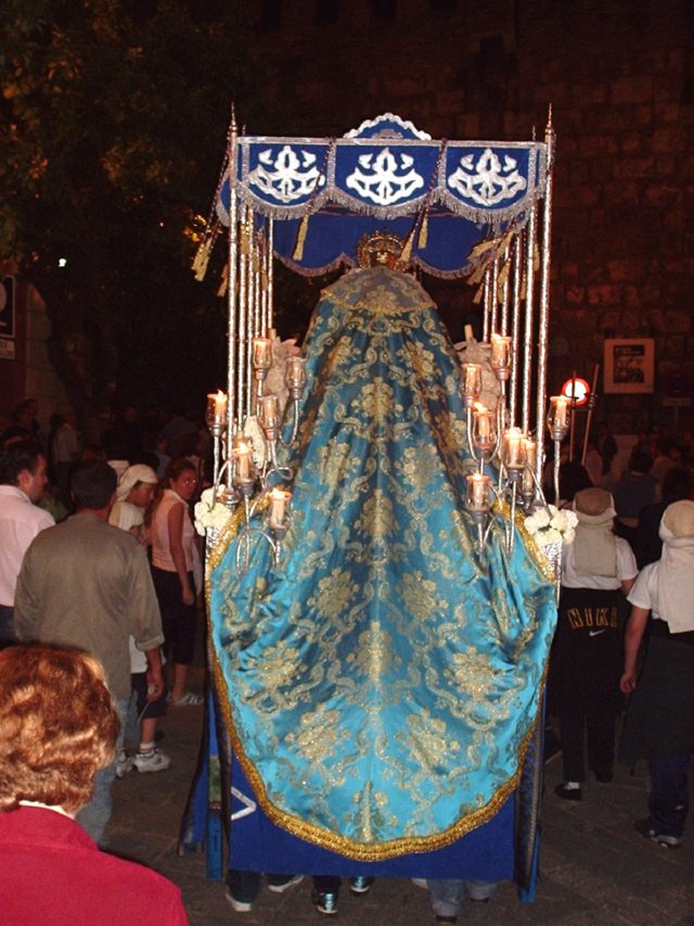 P5210086 Virgen del Populo - van achteren - Cruz de mayo - Sevilla